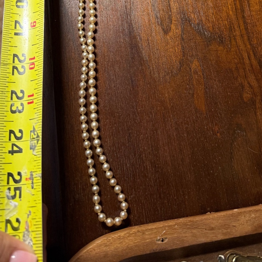 Classic Pearl Strand Necklace - Ivory Pearls